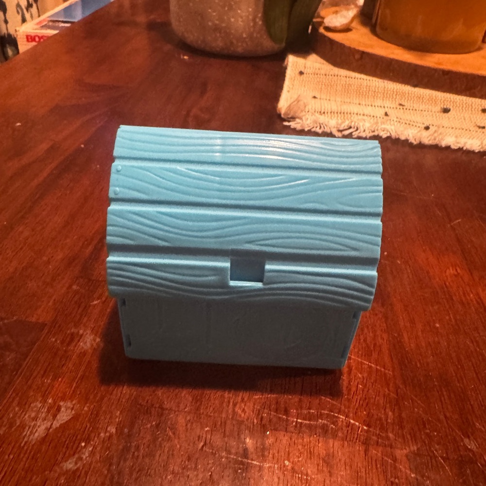 Kinetic sand dig and find